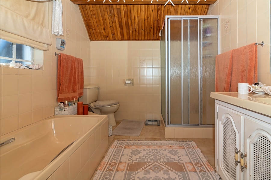 4 Bedroom Property for Sale in Wilgenhof Free State